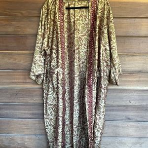 Beautiful one-of-a-kind recycled silk sarees robe/kimono O/S